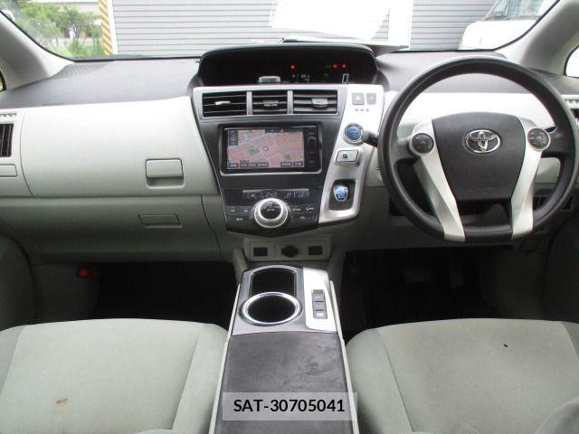 Toyota PRIUS ALPHA 2014-09 7980711-13