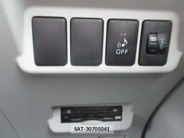 Toyota PRIUS ALPHA 2014-09 7980711-19