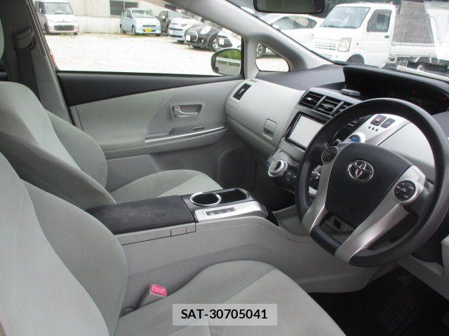 Toyota PRIUS ALPHA 2014-09 7980711-8