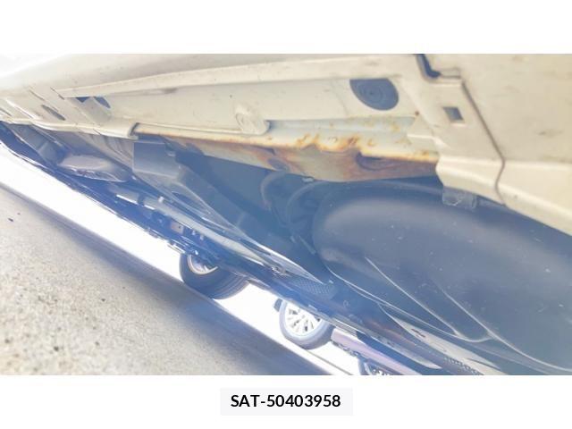 Toyota PRIUS ALPHA 2014-02 7980713-13