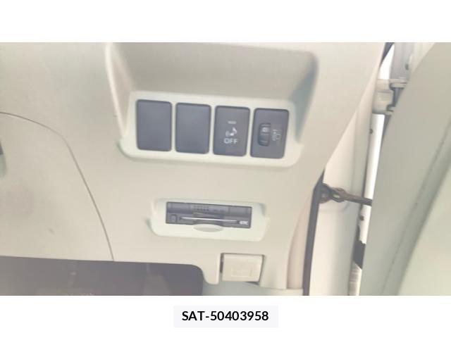 Toyota PRIUS ALPHA 2014-02 7980713-18
