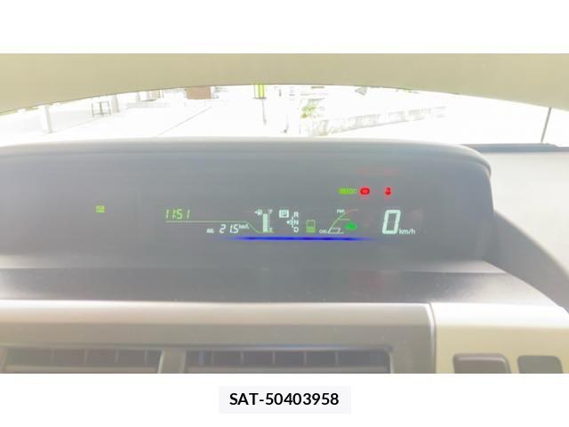 Toyota PRIUS ALPHA 2014-02 7980713-21