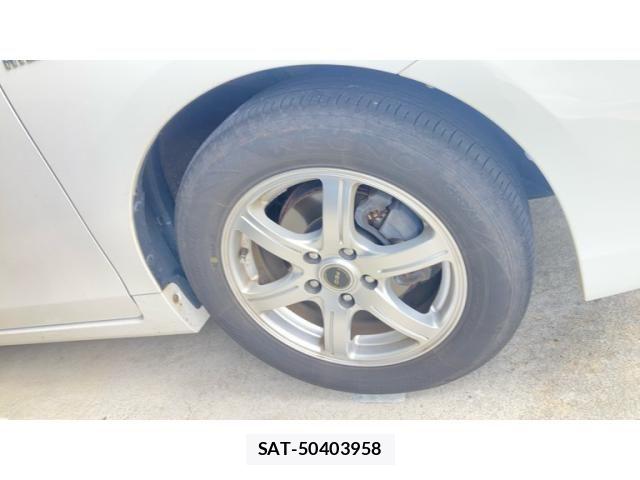 Toyota PRIUS ALPHA 2014-02 7980713-5
