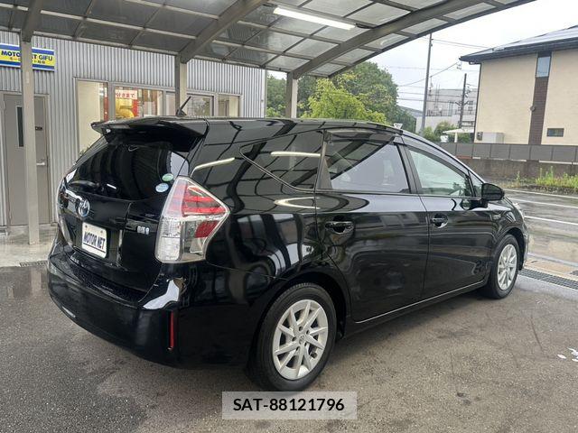 Toyota PRIUS ALPHA 2015-07 7980710-20