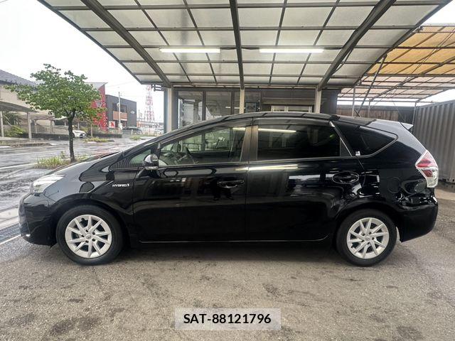 Toyota PRIUS ALPHA 2015-07 7980710-23