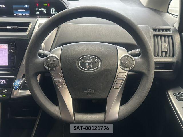 Toyota PRIUS ALPHA 2015-07 7980710-7