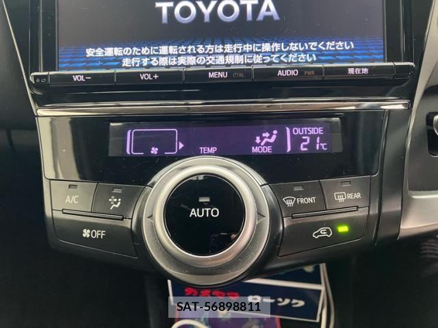 Toyota PRIUS ALPHA 2018-03 7980702-12