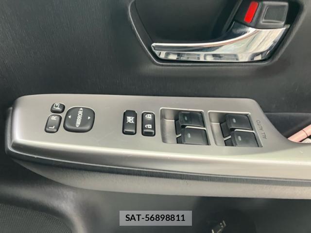 Toyota PRIUS ALPHA 2018-03 7980702-16