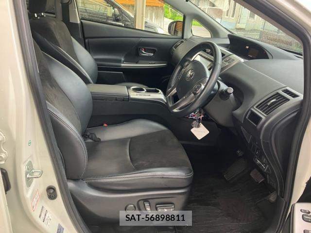 Toyota PRIUS ALPHA 2018-03 7980702-18