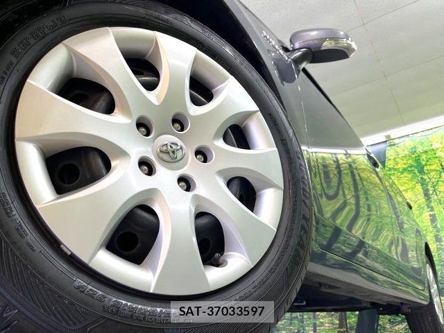 Toyota PRIUS ALPHA 2014-01 8037776-11