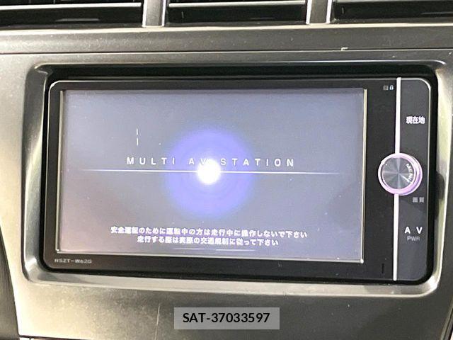Toyota PRIUS ALPHA 2014-01 8037776-2