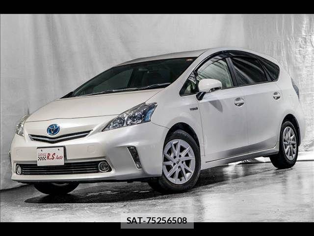Toyota PRIUS ALPHA 2013-04 8037783-2