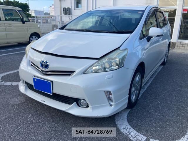 Toyota PRIUS ALPHA 2012-01 8037796-1