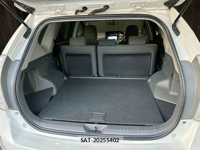 Toyota PRIUS ALPHA 2013-03 8037789-15