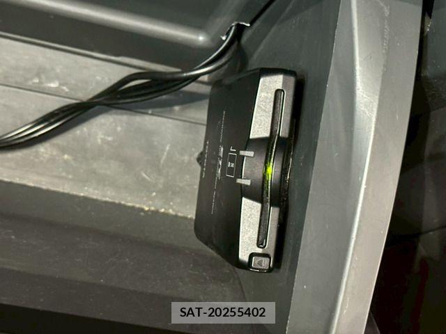 Toyota PRIUS ALPHA 2013-03 8037789-2