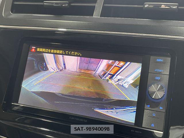 Toyota PRIUS ALPHA 2015-01 8037777-10