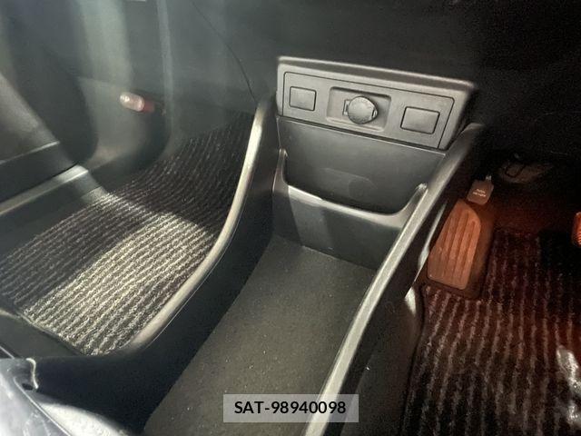 Toyota PRIUS ALPHA 2015-01 8037777-16