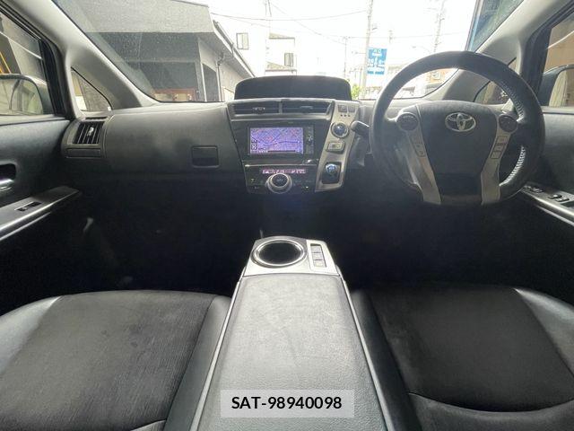 Toyota PRIUS ALPHA 2015-01 8037777-1