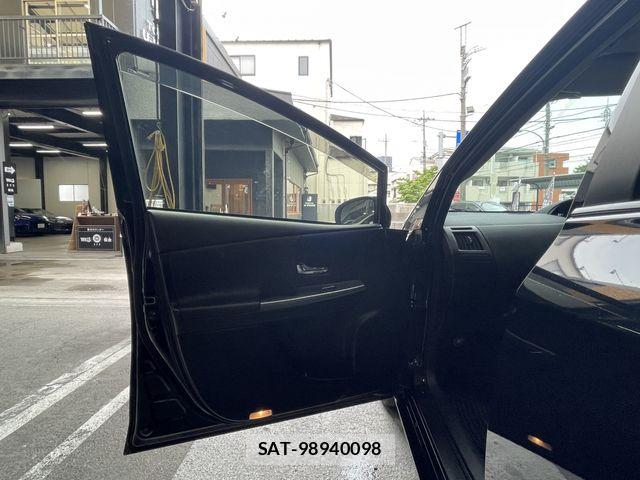 Toyota PRIUS ALPHA 2015-01 8037777-24