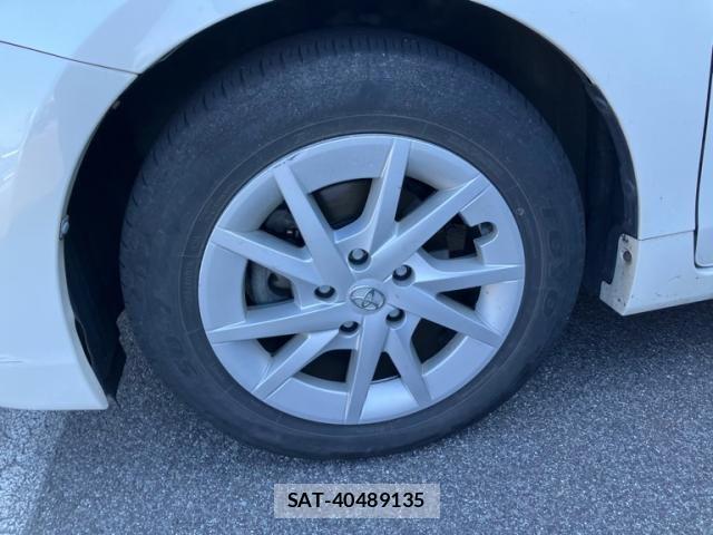 Toyota PRIUS ALPHA 2011-11 8037794-3