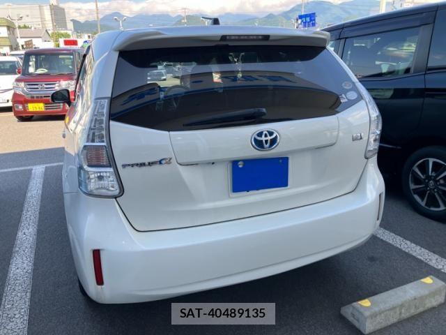 Toyota PRIUS ALPHA 2011-11 8037794-4