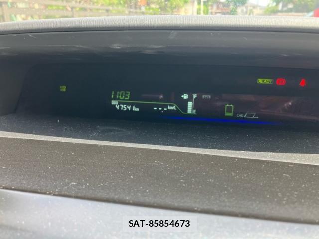 Toyota PRIUS ALPHA 2013-03 8037790-17
