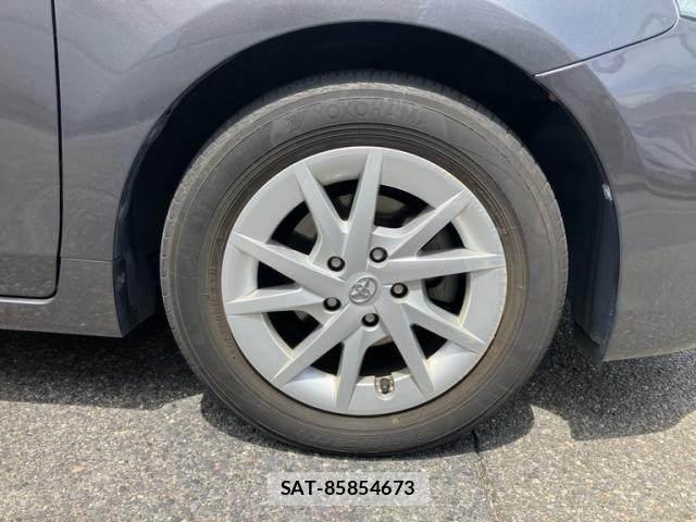 Toyota PRIUS ALPHA 2013-03 8037790-6