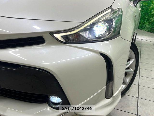 Toyota PRIUS ALPHA 2015-05 8037768-11