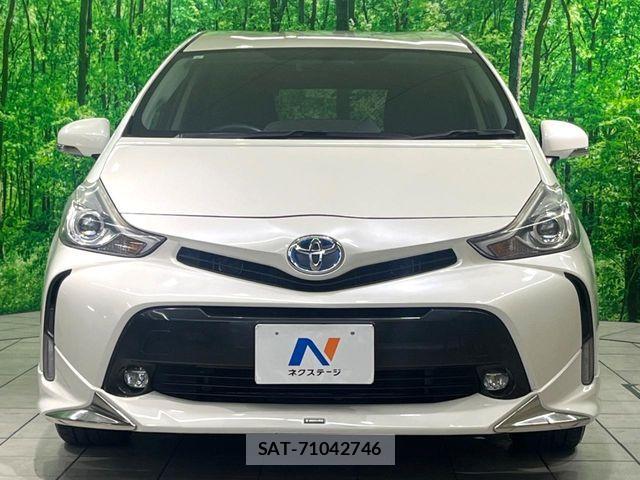 Toyota PRIUS ALPHA 2015-05 8037768-13