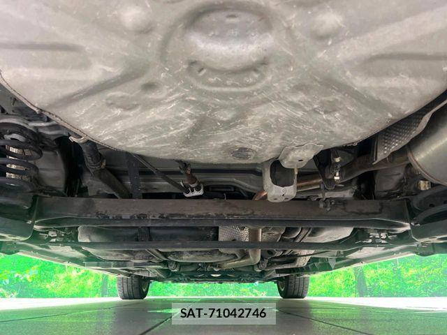Toyota PRIUS ALPHA 2015-05 8037768-18