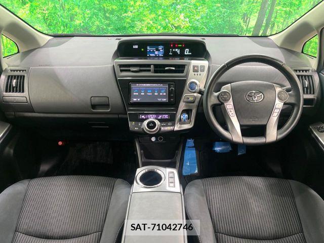Toyota PRIUS ALPHA 2015-05 8037768-1