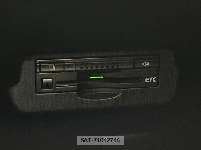Toyota PRIUS ALPHA 2015-05 8037768-5