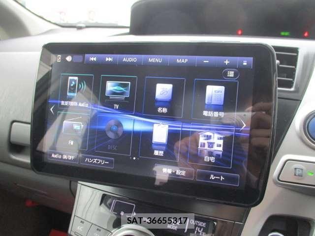 Toyota PRIUS ALPHA 2011-12 8037786-11