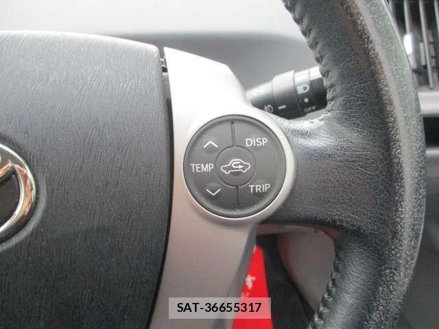 Toyota PRIUS ALPHA 2011-12 8037786-19