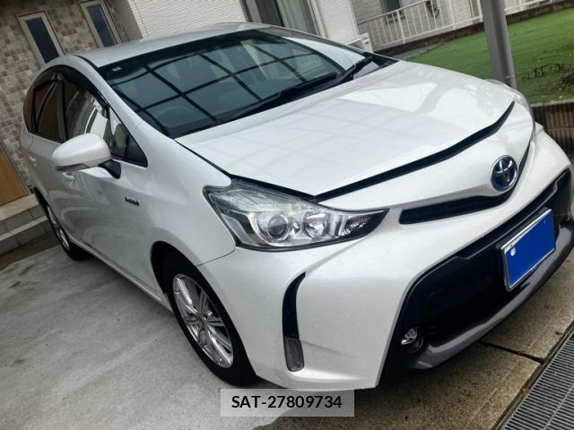 Toyota PRIUS ALPHA 2015-10 8037785-2