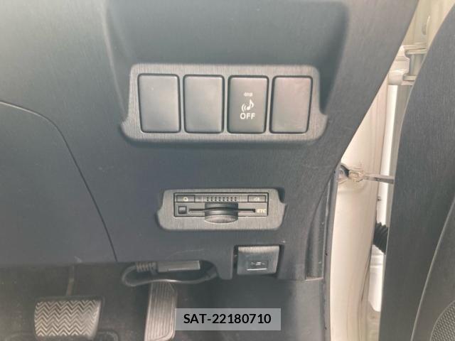 Toyota PRIUS ALPHA 2015-12 8037784-12