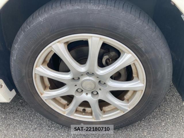 Toyota PRIUS ALPHA 2015-12 8037784-3