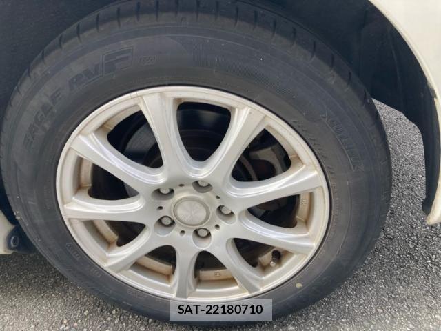 Toyota PRIUS ALPHA 2015-12 8037784-5