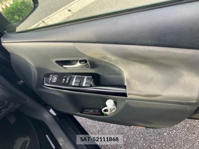 Toyota PRIUS ALPHA 2012-09 8037798-11