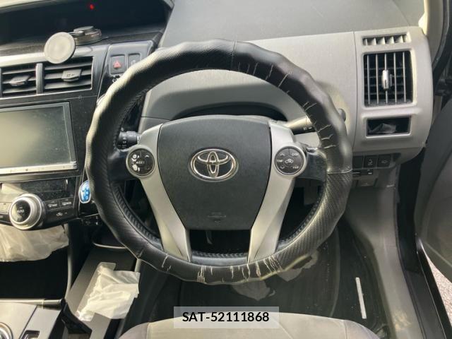 Toyota PRIUS ALPHA 2012-09 8037798-13