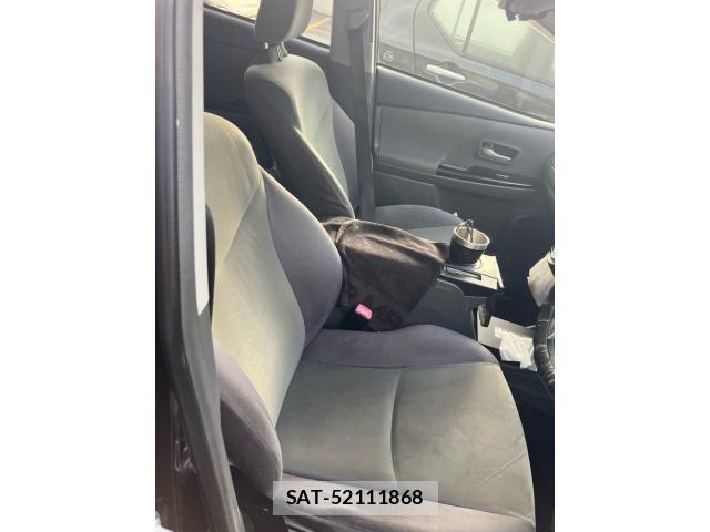 Toyota PRIUS ALPHA 2012-09 8037798-15