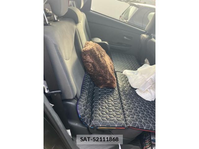 Toyota PRIUS ALPHA 2012-09 8037798-16