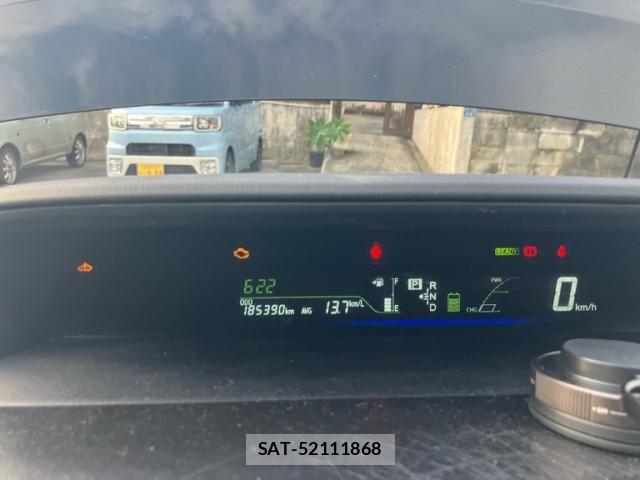 Toyota PRIUS ALPHA 2012-09 8037798-19