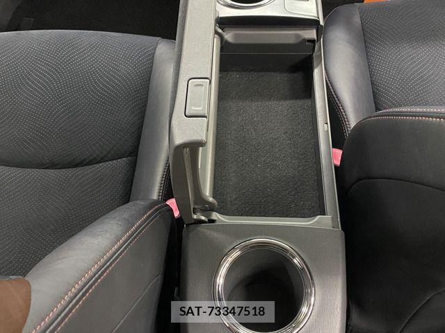 Toyota PRIUS ALPHA 2013-12 8037775-11