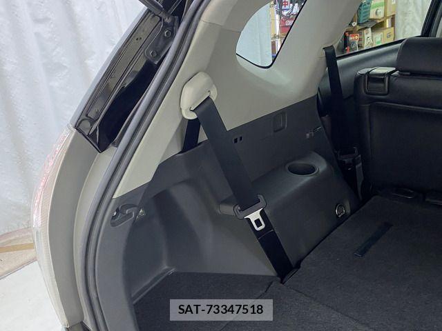 Toyota PRIUS ALPHA 2013-12 8037775-17