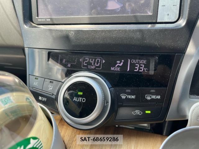 Toyota PRIUS ALPHA 2011-11 8037792-15