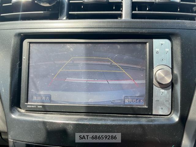 Toyota PRIUS ALPHA 2011-11 8037792-16