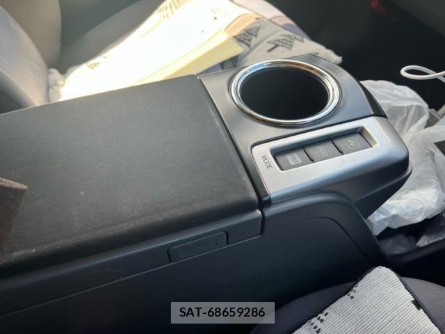 Toyota PRIUS ALPHA 2011-11 8037792-17
