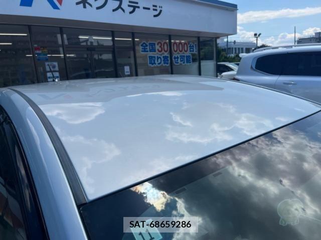 Toyota PRIUS ALPHA 2011-11 8037792-8