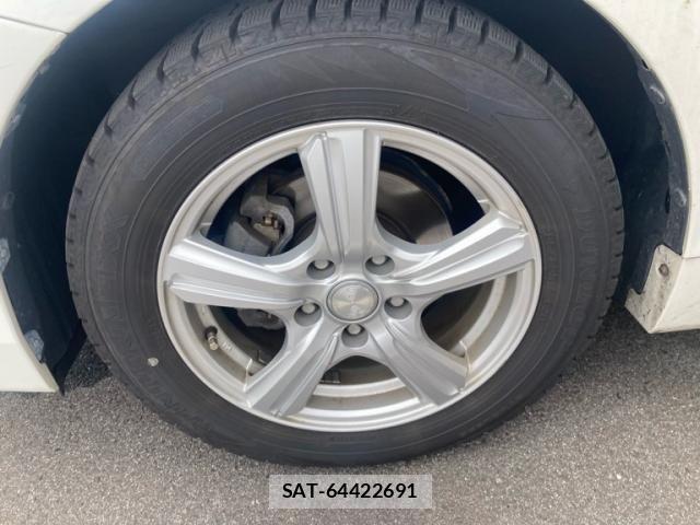 Toyota PRIUS ALPHA 2015-07 8037788-13